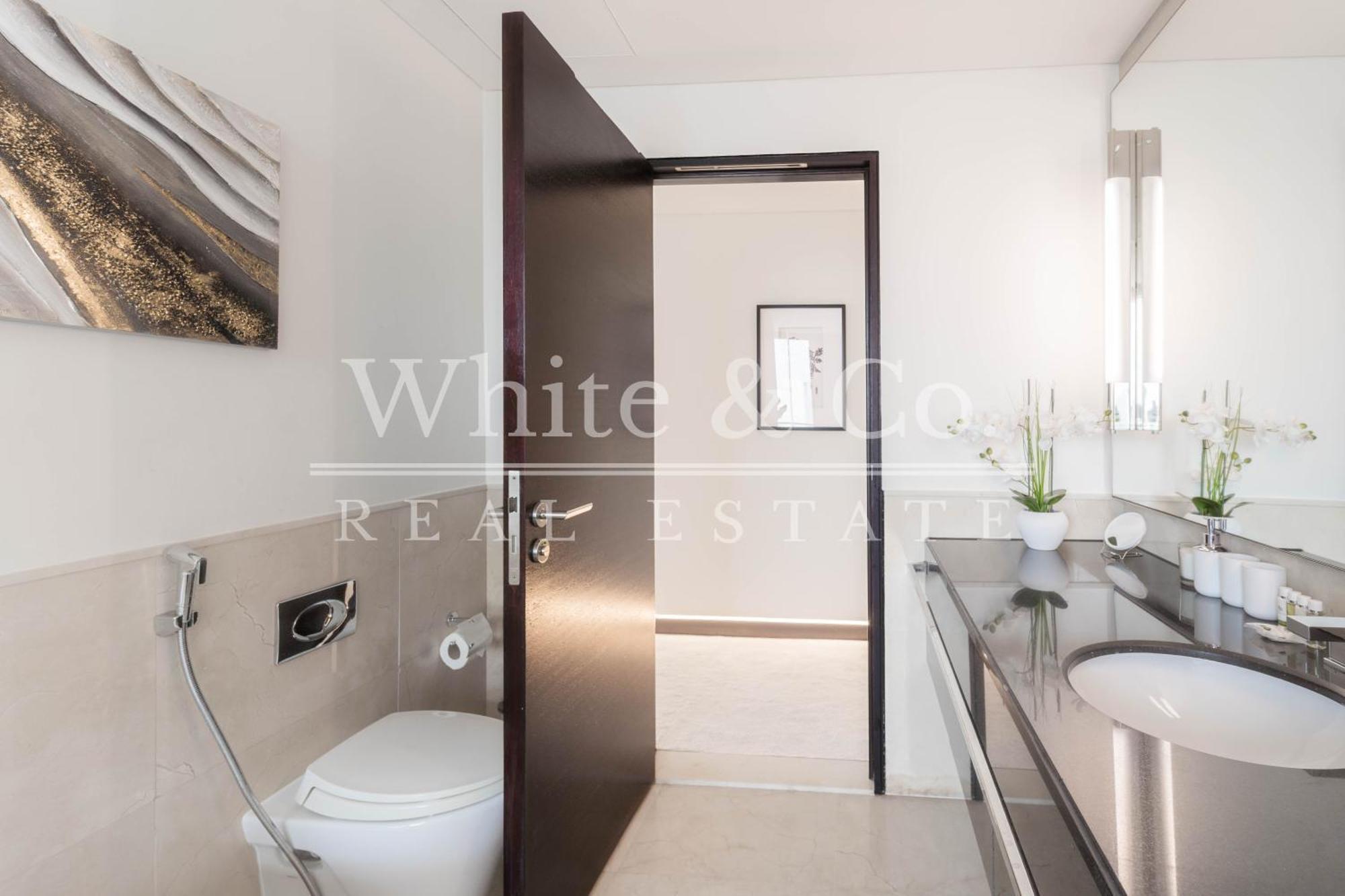 2 Bedroom In The Address Marina Mall W Marina Eye View Apartment Dubai